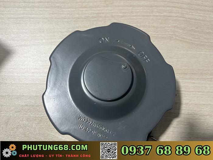 Nắp bình dầu xe howo chính hãng
