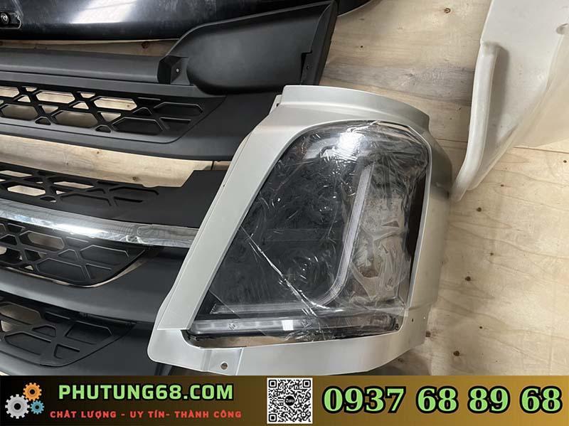 ốp khoang đèn pha cheng long