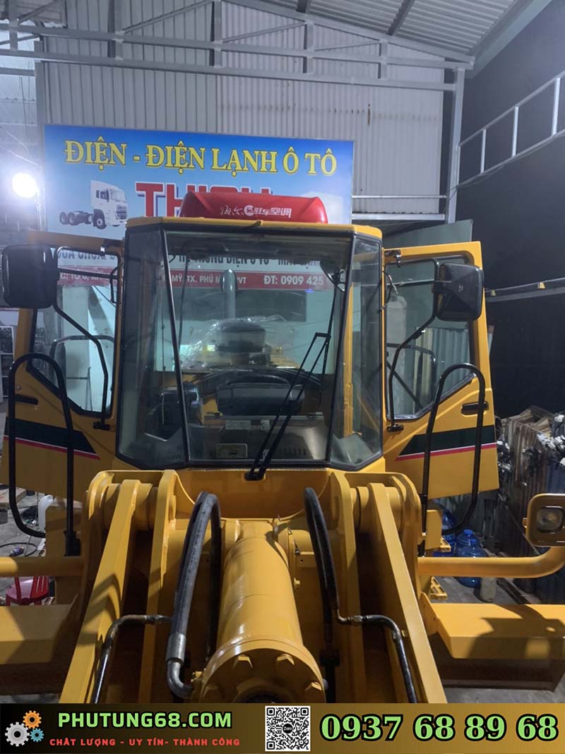 Lắp điều hòa âm trần cho xe xúc lật Lắp điều hòa âm trần cho xe xúc lật máy công trình tại Vũng tàu