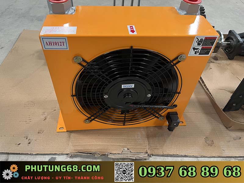 Két làm mát dầu thủy lực dùng điện 12  -24 dùng cho các dòng xe cẩu , xe công trình